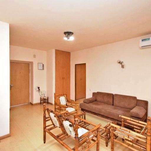Rent Inn Yerevan On Sakharov Square Esterno foto