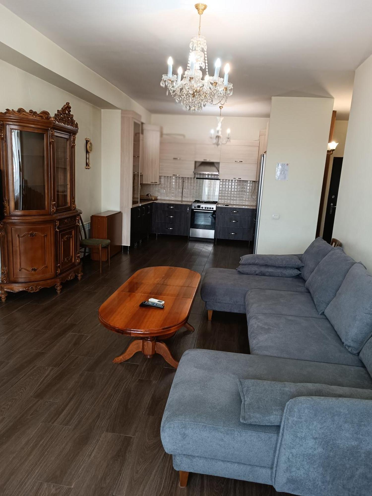 Rent Inn Yerevan On Sakharov Square Esterno foto